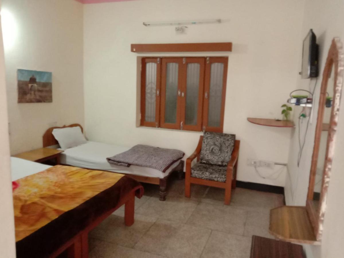 Hotel Yogi Lodge Khajurāho Eksteriør bilde