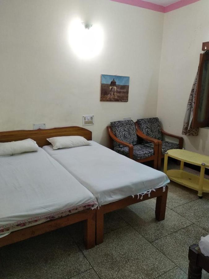 Hotel Yogi Lodge Khajurāho Eksteriør bilde